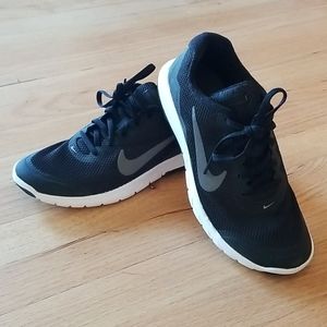 Womens Nike shoes size 8